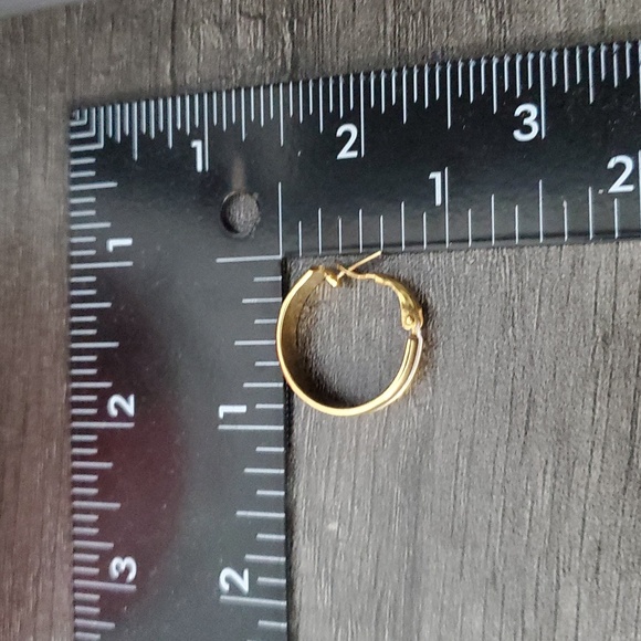 Napier Hoop Earrings E1004 For Pierced Ears - Picture 3 of 3